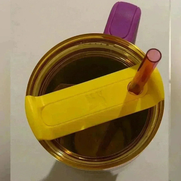 NWT Starbucks X Stanley Summer Limited Edition Ombré Yellow Purple Water Bottle - Picture 2 of 8